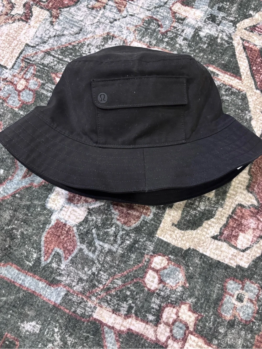 lululemon athletica Black Bucket Hat with Front Flap Pocket